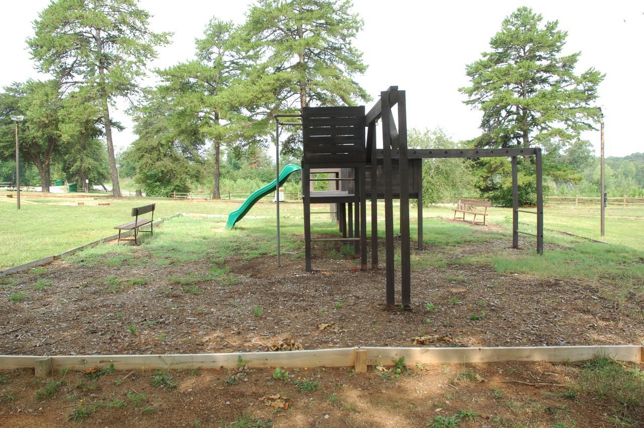 Carolina Landing Camping Resort Cabin 9 Fair Play Exterior photo